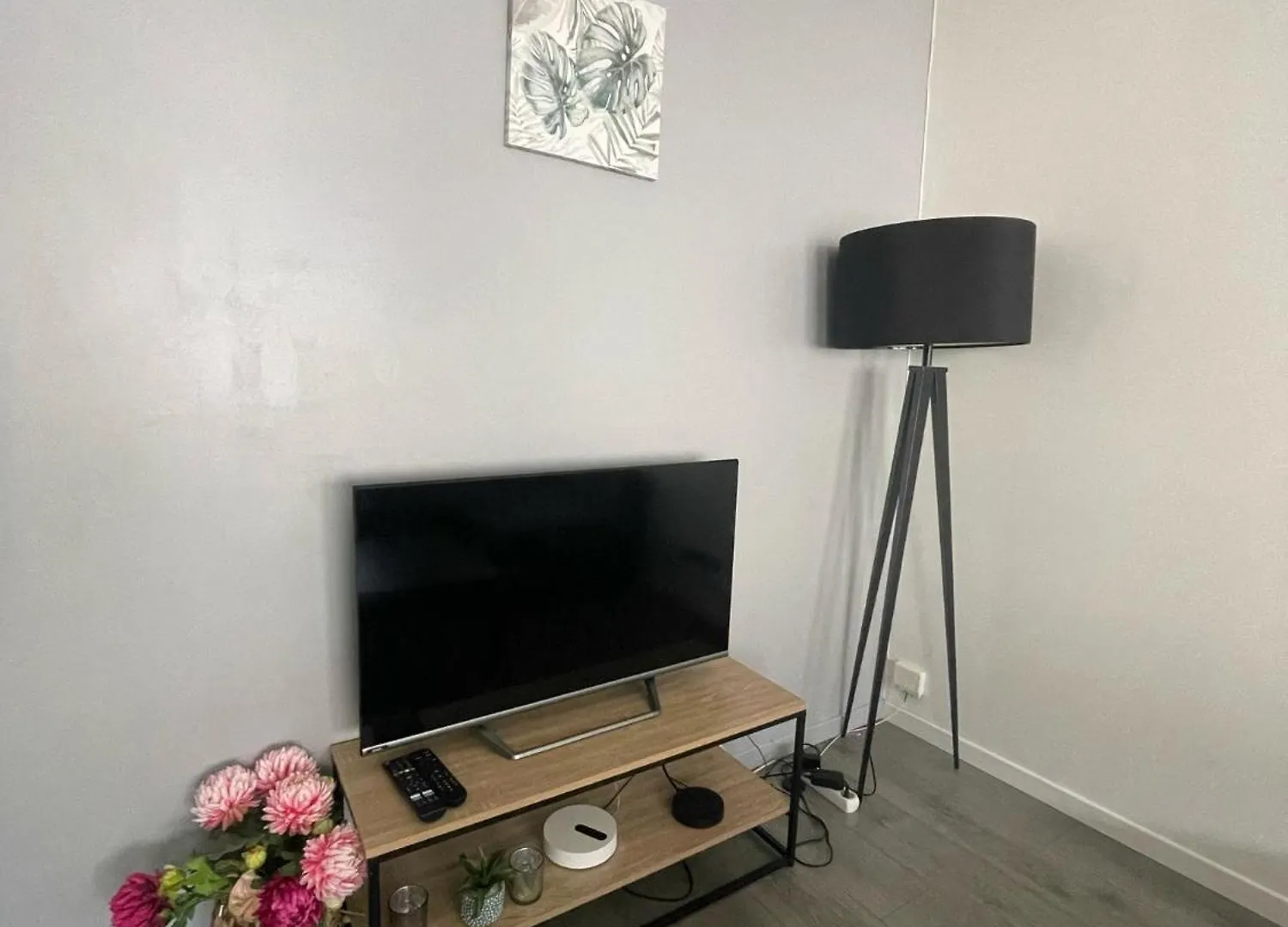 City & Cosy, Lyon Charcot- Wifi - Lave Linge - Balcon - Parking
