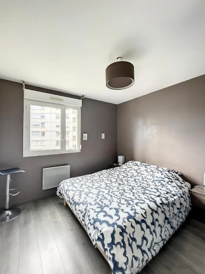 City & Cosy, Lyon Charcot- Wifi - Lave Linge - Balcon - Parking France