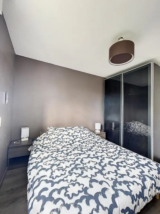City & Cosy, Lyon Charcot- Wifi - Lave Linge - Balcon - Parking