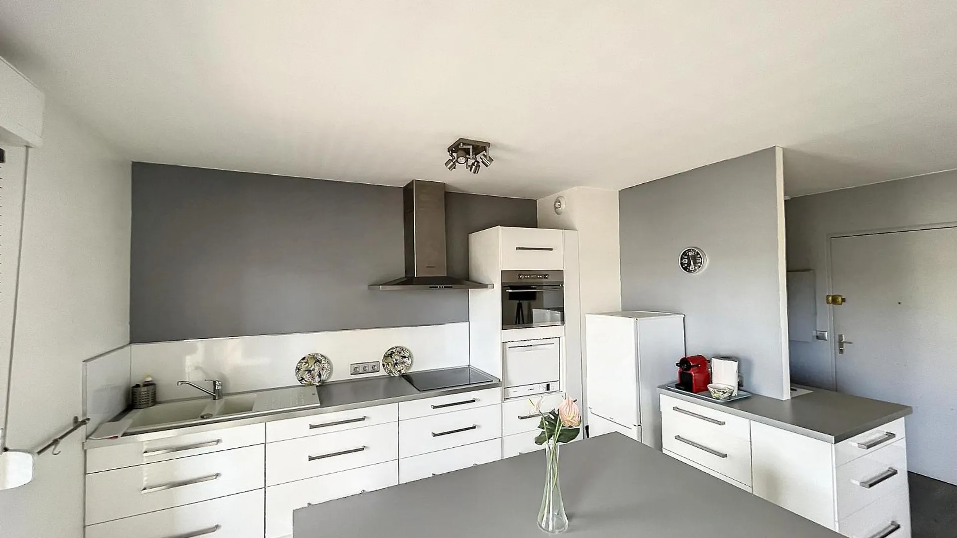 Apartment City & Cosy, Lyon Charcot- Wifi - Lave Linge - Balcon - Parking France